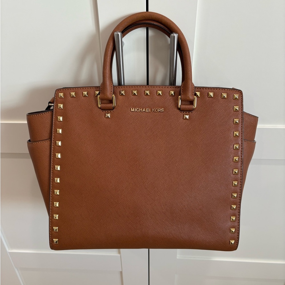 Michael Kors studded Hamilton in luggage EUC